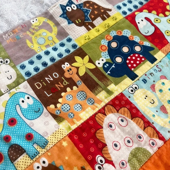 55 x 37 in Handmade Baby Dinosaur Reversible Quilt!!! - Picture 2 of 9